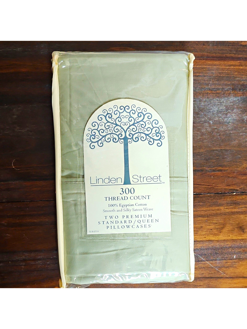 Linden Street 300 Thread Count 100% Egyptian Cotton Pillowcases 21x32  Green